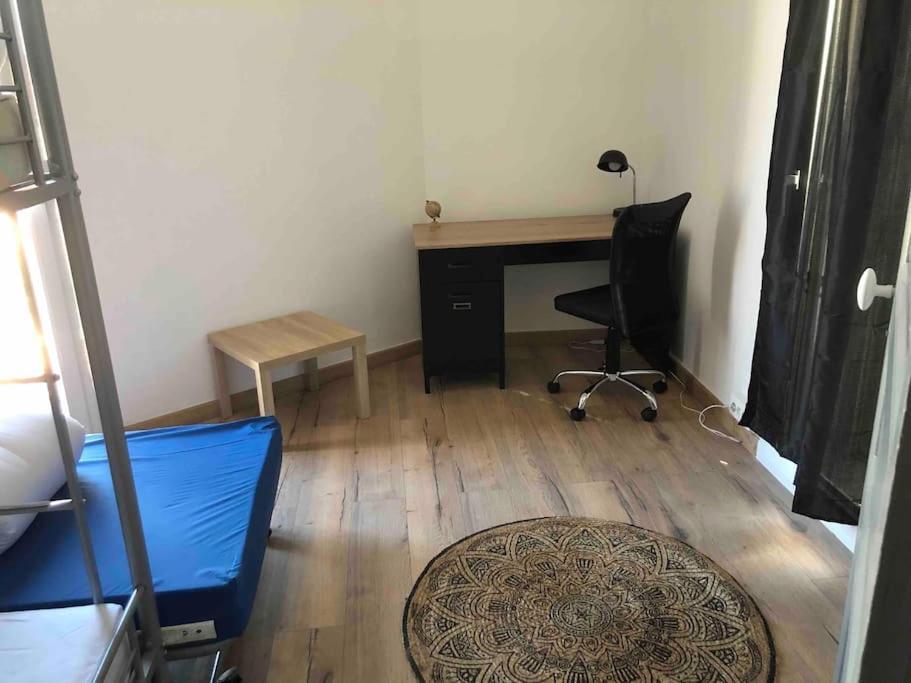 Appartement Spacieux Centre Ville Rivesaltes Esterno foto